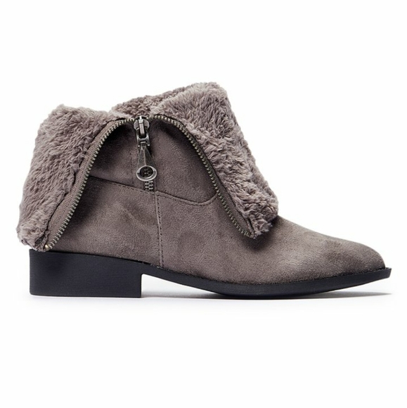 Gray Sherpa Fold-Over Boot Rounded Toe - Picture 4 of 5